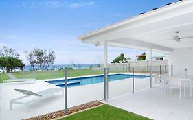 Sentosa On Tugun - Beachfront 5 Bedroom Gold Coast Exterior photo