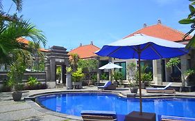 Taman Damai Bungalow Hotel Tanjung Benoa Exterior photo