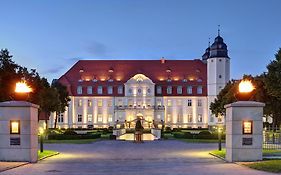 Schloss Fleesensee Hotel Göhren-Lebbin Exterior photo