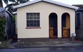 Darrel Cot Beachfront Cottage St. Peter Exterior photo