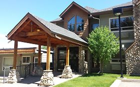 Elkwater Lake Lodge And Resort Exterior photo