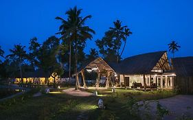 Xandari Pearl Beach Resort Mararikulam Exterior photo