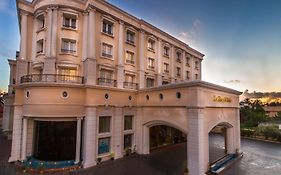 Hotel Le Royal Park Puducherry Exterior photo