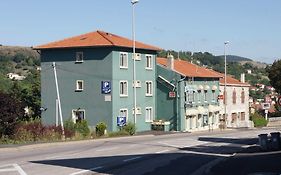 Relais Du Val Vert Hotel Le Puy-en-Velay Exterior photo