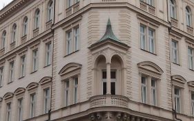 The Palace Suites And Apartments Prag Exterior photo