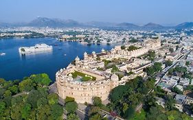 Shiv Niwas Palace By Hrh Group Of Hotels Udaipur Exterior photo