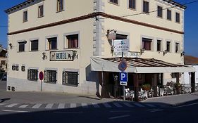 Hotel Carvajal Torrejón el Rubio Exterior photo