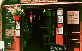 Une Coquille Sous L'Oreiller Bed and Breakfast Le Puy-en-Velay Exterior photo