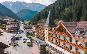 Hotel Oswald Sëlva di Val Gardena Exterior photo