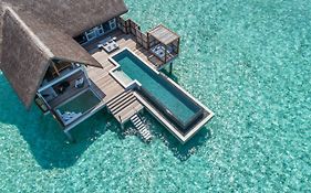 Four Seasons Resort Maldives At Landaa Giraavaru Baa-atollen Exterior photo