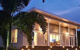 Luxury Beachside Home Maninoa Exterior photo