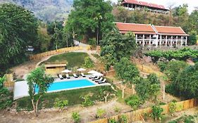 The Sanctuary Pakbeng Lodge Exterior photo