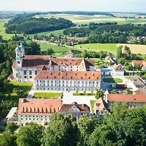 Hotel Kloster Holzen Allmannshofen Exterior photo