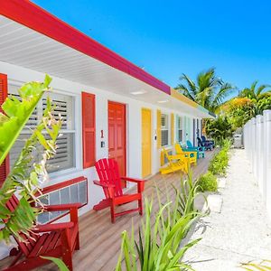 Captain'S Quarters At Anna Maria Island Inn Bradenton Beach Exterior photo