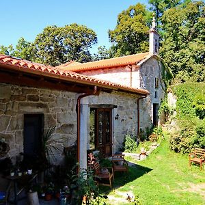 Pazo De Chaioso Ribeira Sacra Bed and Breakfast Maceda Exterior photo