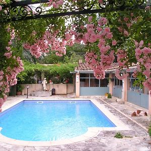 Les Bruyeres Chambre D'Hote De Charme Calme Assure Bed and Breakfast Loupia Exterior photo