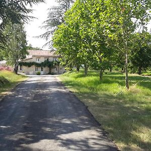 Gite De Beausoleil Bed and Breakfast La Romieu Exterior photo