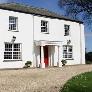 Ebberley Escapes Bed and Breakfast Great Torrington Exterior photo