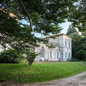 Chateau Le Mejean Bed and Breakfast Pessac-sur-Dordogne Exterior photo