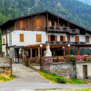 Rifugio Stella Alpina Hotel Saviore dell'Adamello Exterior photo