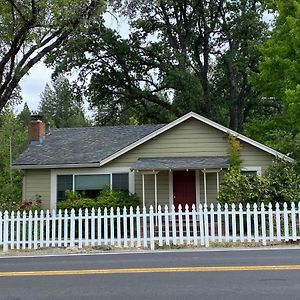 Vans Yosemite Garden Cottage Groveland Exterior photo