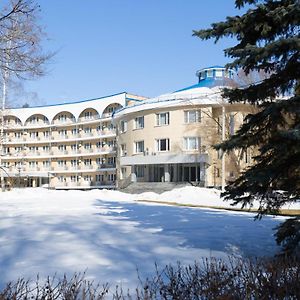 Vozdvizhenskoe Park Hotel Avangard Exterior photo