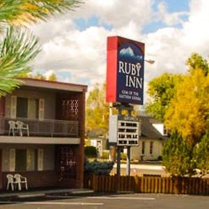 Ruby Inn Bridgeport Exterior photo