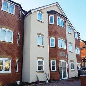 Ybc Court, Aldershot Lejlighed Exterior photo