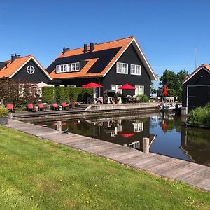 Chalet Royal Bed and Breakfast Broek Exterior photo