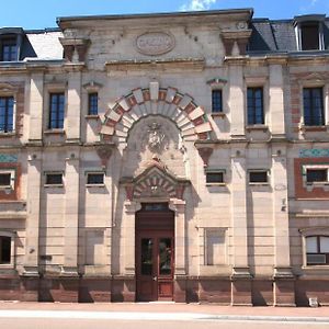 F2 Aux Pieds Des Thermes 3 Etoiles Lejlighed Luxeuil-les-Bains Exterior photo