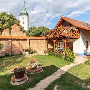 U Starenky Lejlighed Dolní Bojanovice Exterior photo