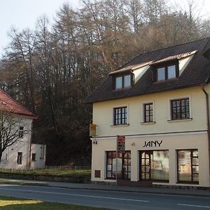 Penzion Jany Hotel Luhačovice Exterior photo