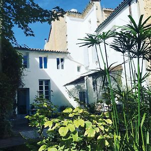 Maison Matejewski Chambre D'Hotes Avec Jardin Hotel Blaye Exterior photo