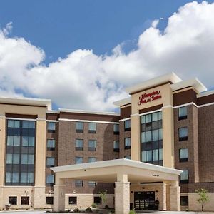 Hampton Inn & Suites Burlington Exterior photo