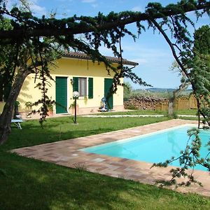 Charming House In Mogliano With Shared Pool Villa Exterior photo