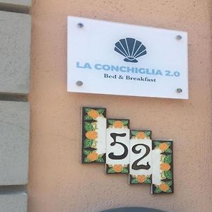 La Conchiglia 2.0 Bed and Breakfast Soverato Marina Exterior photo