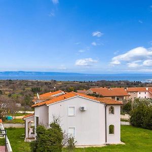 Bella Vita Apartment Ližnjan Exterior photo