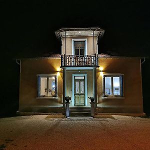 La Maison Fleur de Frangipanier Bed and Breakfast Saint-Genix-sur-Guiers Exterior photo