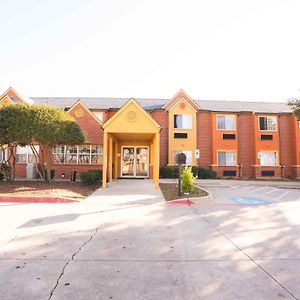 Regency Inn & Suites Dfw Euless Exterior photo