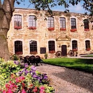 Chateau De Latour Hotel Exterior photo