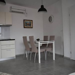 Apartman Walkow Lejlighed Vukovar Exterior photo