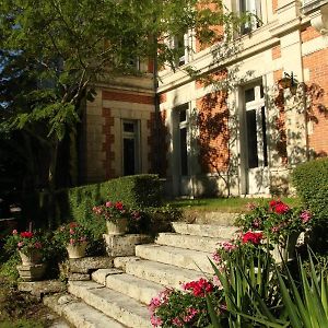 Domaine De Champ Rose Bed and Breakfast Saint-Laurent-de-Belzagot Exterior photo