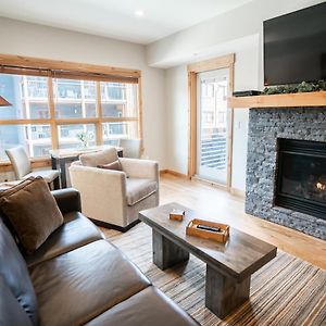 Spring Creek Luxury King One Bedroom At White Spruce Lodge Canmore Exterior photo