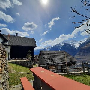 Santorini By Quokka 360 - Blue Curtains In The Alps Lejlighed Anzonico Exterior photo