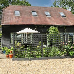 The Barn At Sandhole Cottage Tonbridge Exterior photo