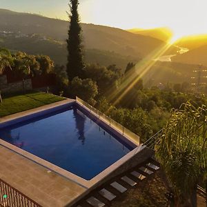 Golden Mirror Bed and Breakfast Lamego Exterior photo