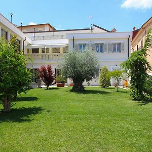 Residenza San Flaviano, Relais Di Charme Bed and Breakfast L'Aquila Exterior photo