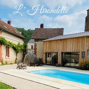 Pool House-L'Hirondelle De Sermizelles- Grand Jardin, Calme Et Nature Aux Portes Du Morvan Exterior photo