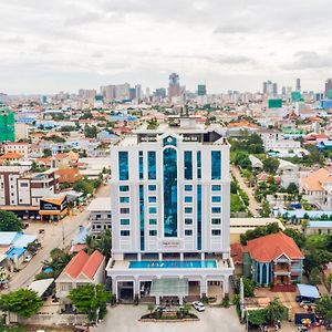 Ban Ban Hotel Phnom Penh Exterior photo