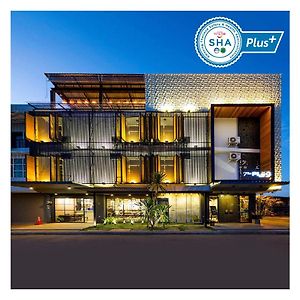 The Plug Hotel Nakhon Si Thammarat Exterior photo